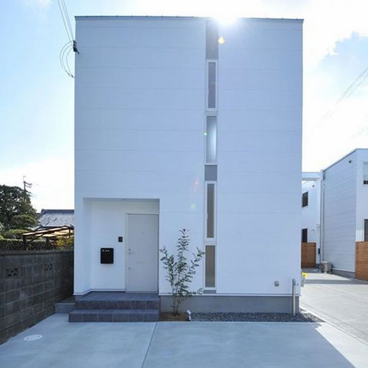 例2：オシャレなデザイナーズ一戸建て住宅